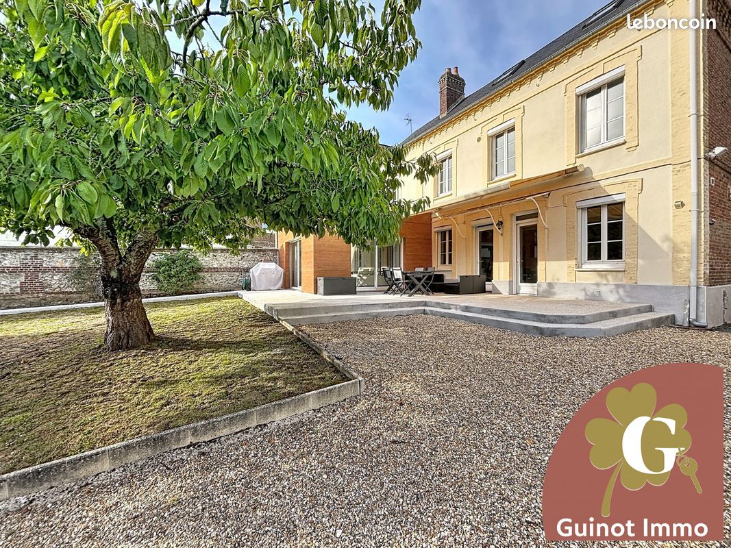 Maison 5 pièces 142 m² à Lillebonne