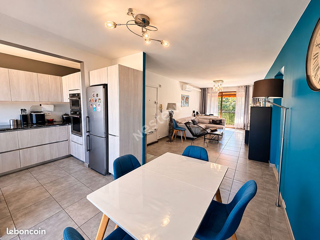 Appartement 3 pièces 71 m² · à Saint-Cyr-sur-Mer · 71 m² · 376 000 €