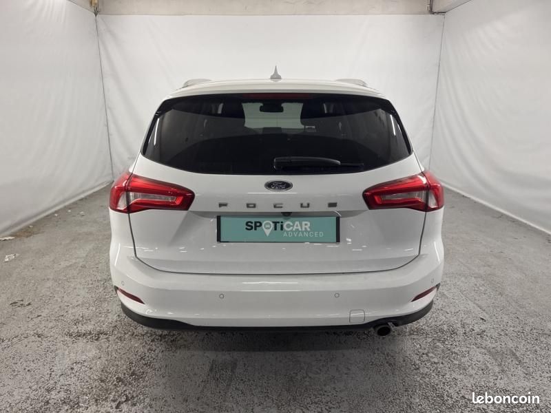 Ford Focus SW 1.0 EcoBoost 125ch Titanium (image 5)