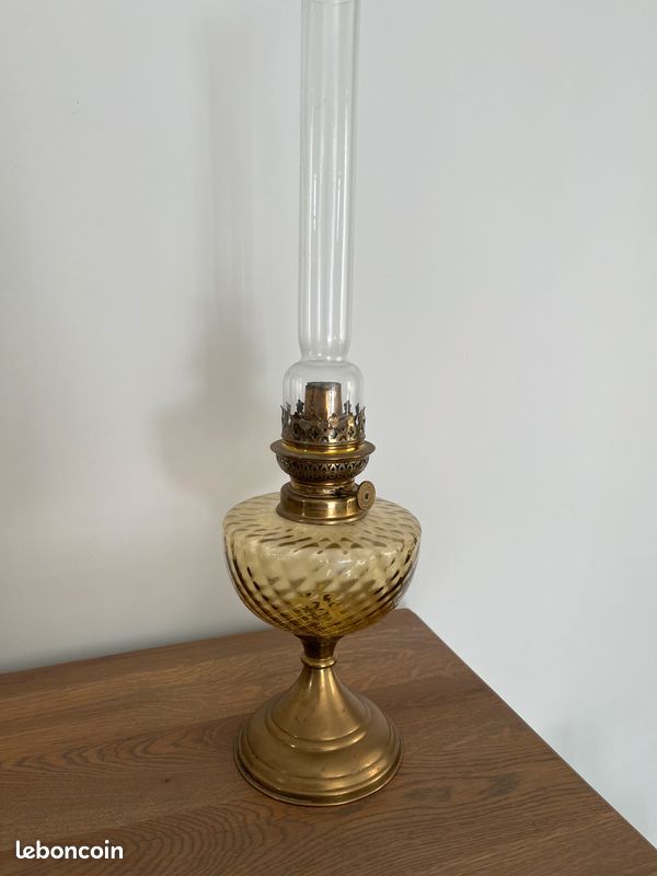 Lampe à huile (image 1)