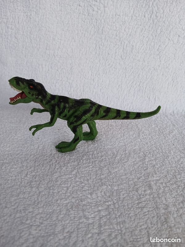 Lot de 4 dinosaures (image 9)