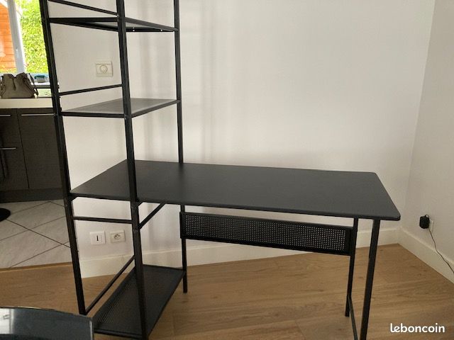 Bureau (image 2)