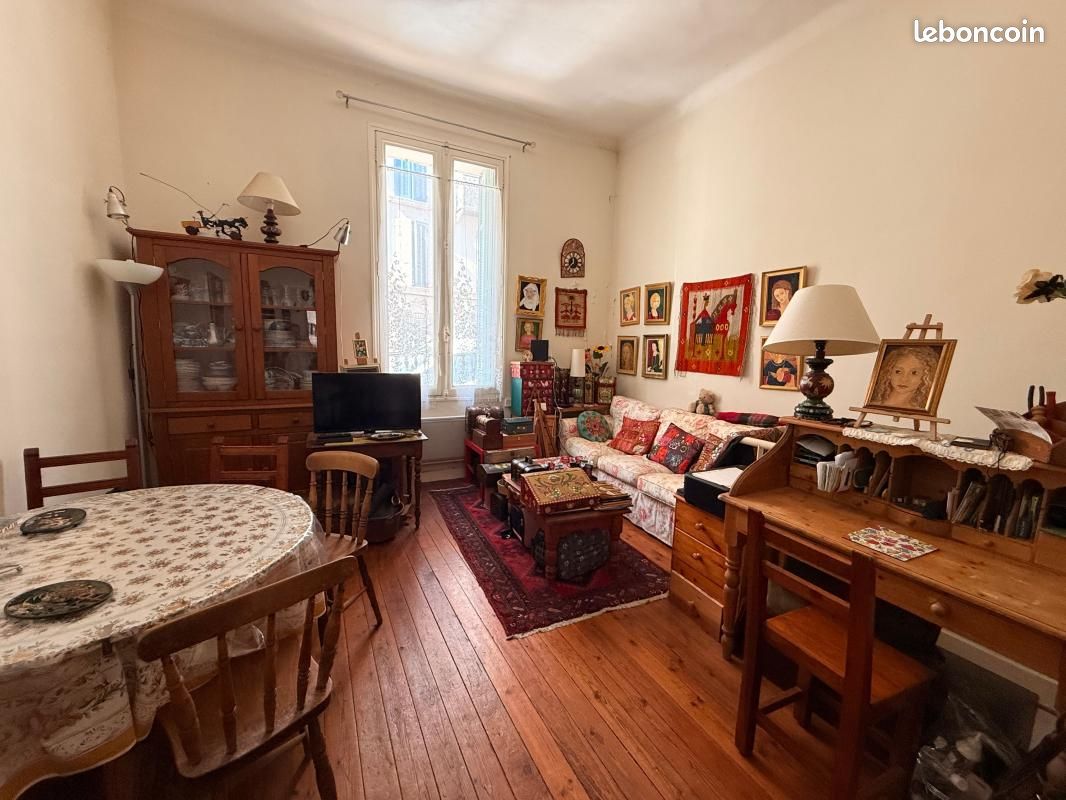 Appartement 4 pièces 96 m² · à Hyères · 96 m² · 210 000 €
