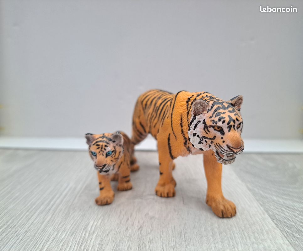Figurines Schleich mâle et petit tigres (image 1)