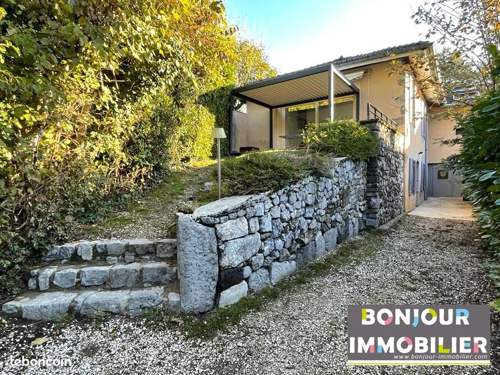 Maison 4 pièces 97 m² · à Meylan · 97 m² · 1 280 €/mois