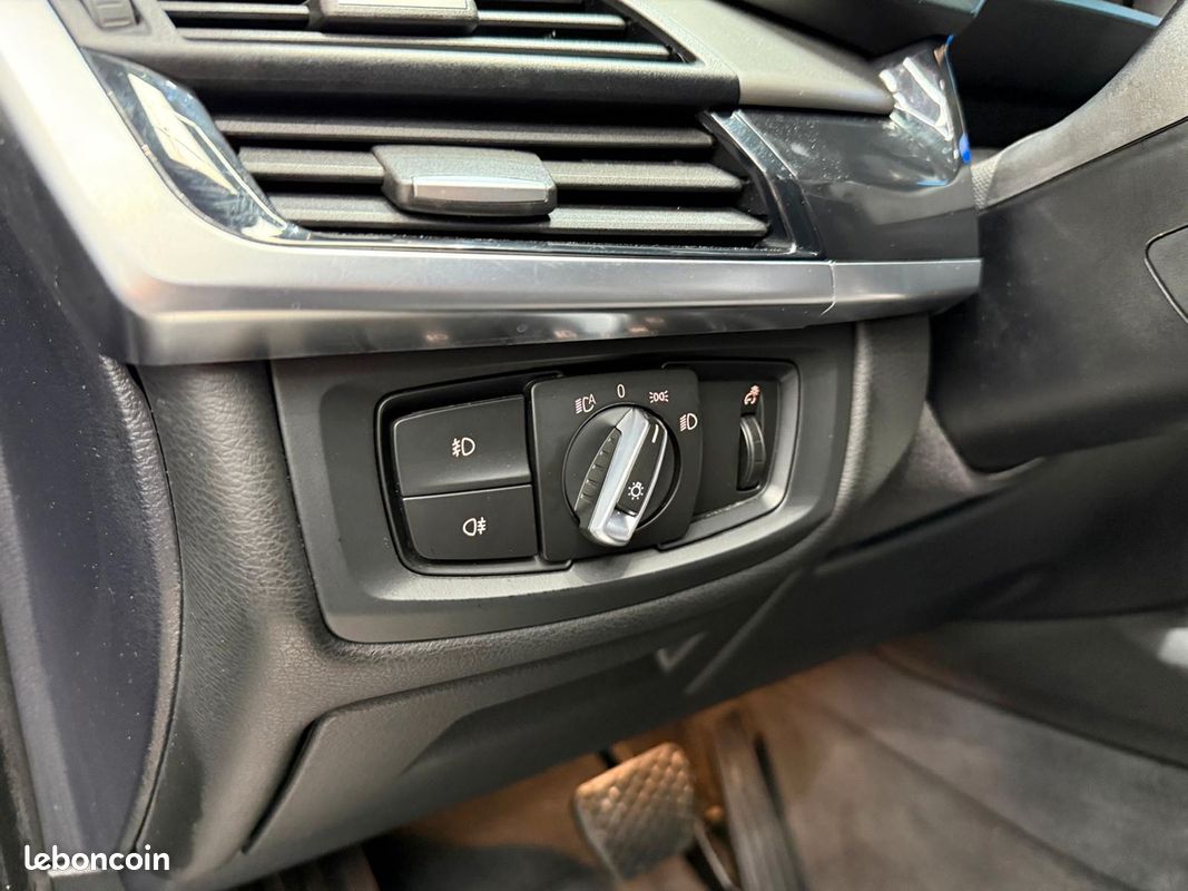 Bmw X5 40E XDRIVE HYBRID 313 CV TOIT OUVRANT PANORAMIQUE - AFFICHAGE TETE HAUTE _ CAMERA (image 25)