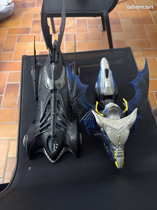 Véhicules Batman moto et batmobile (image 1)