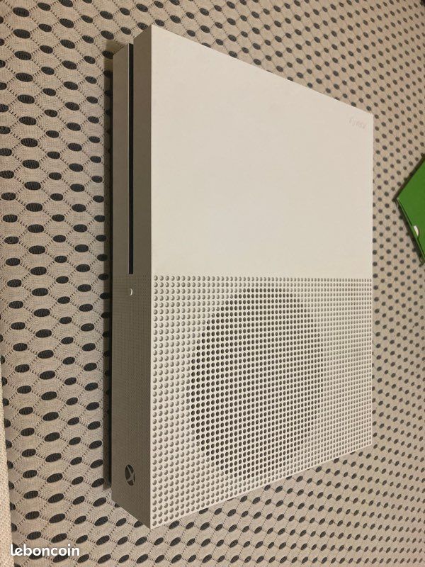 Xbox one s (image 6)