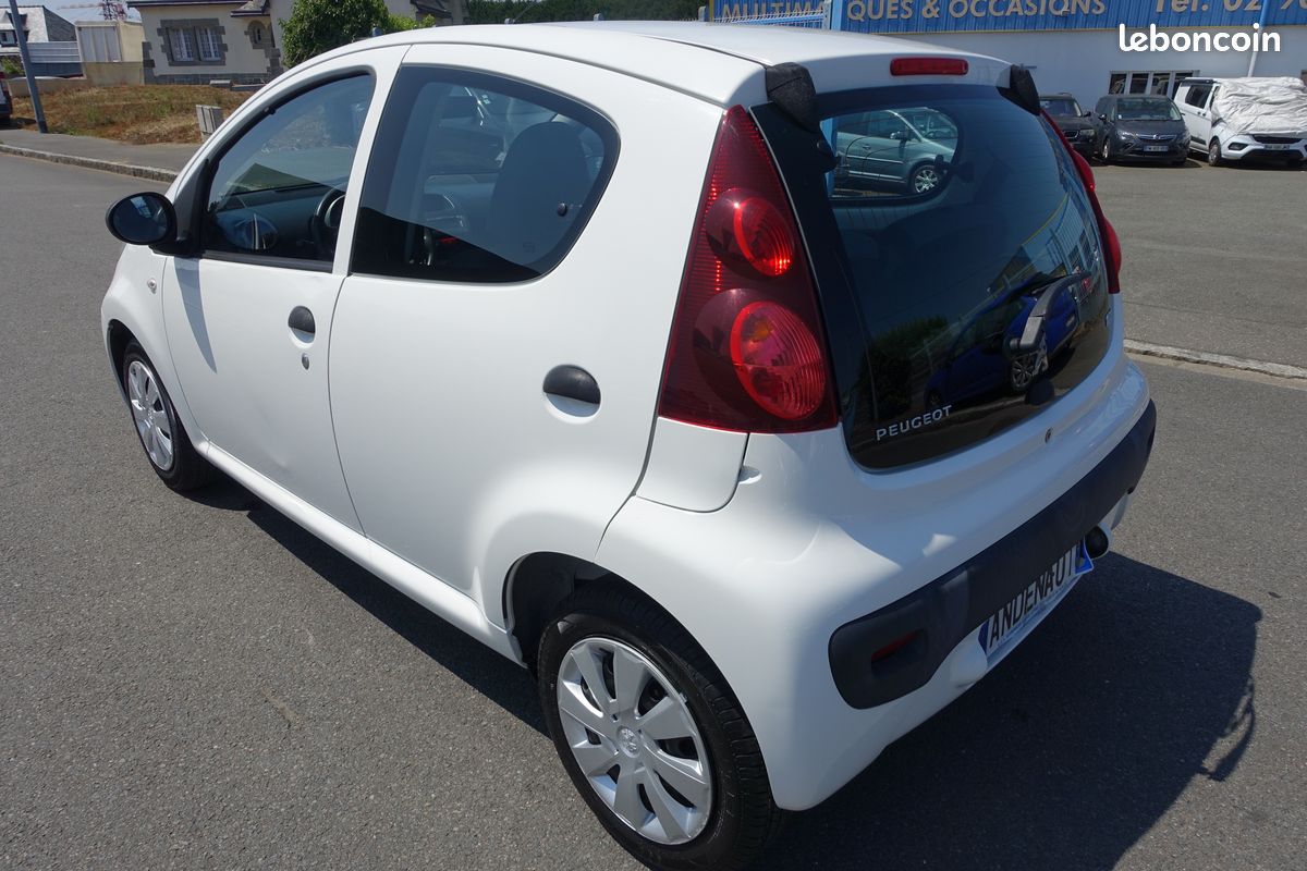 Peugeot 107 5p 1.0i 68ch essence - 56099 km (image 3)
