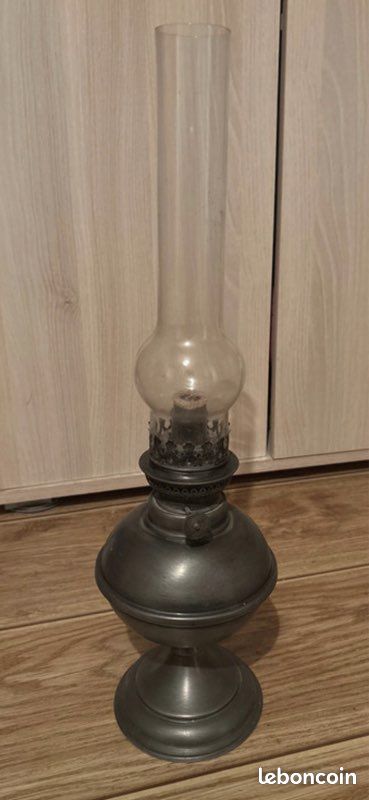 LAMPE À PÉTROLE GAUDARD complète et qui fonctionne EUR 25,00 - FR