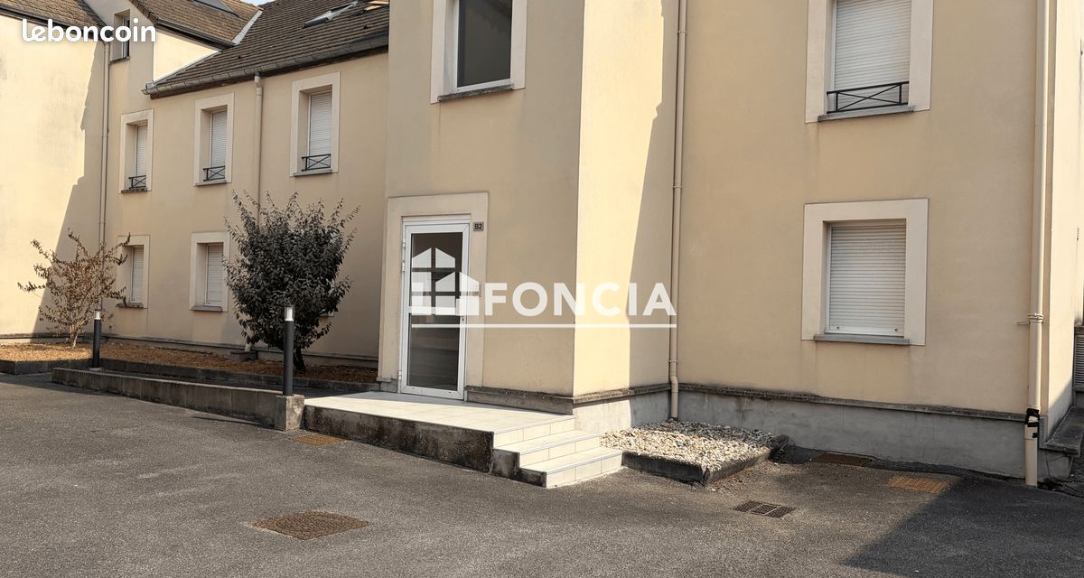 Appartement 1 pièce 23 m² · à Aubergenville · 23 m² · 720 €/mois