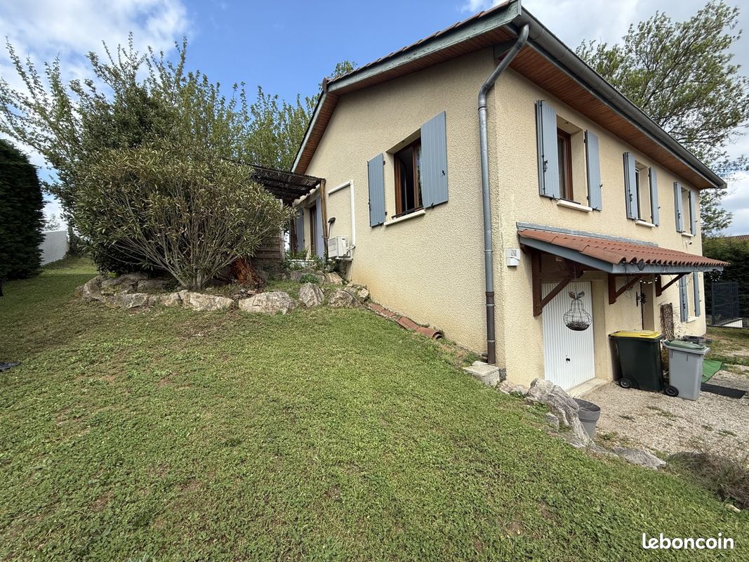 Maison 5 pièces 115 m² · à Vernaison · 115 m² · 1 600 €/mois