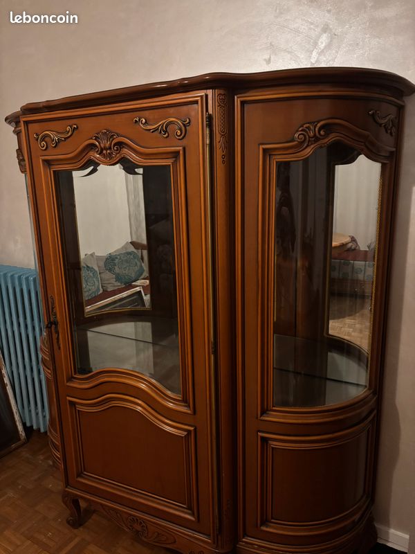 Buffet avec miroirs et lumières (image 3)