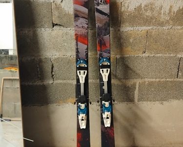 Ski Salomon Q90 avec fixations randonnée - Sport & Plein air
