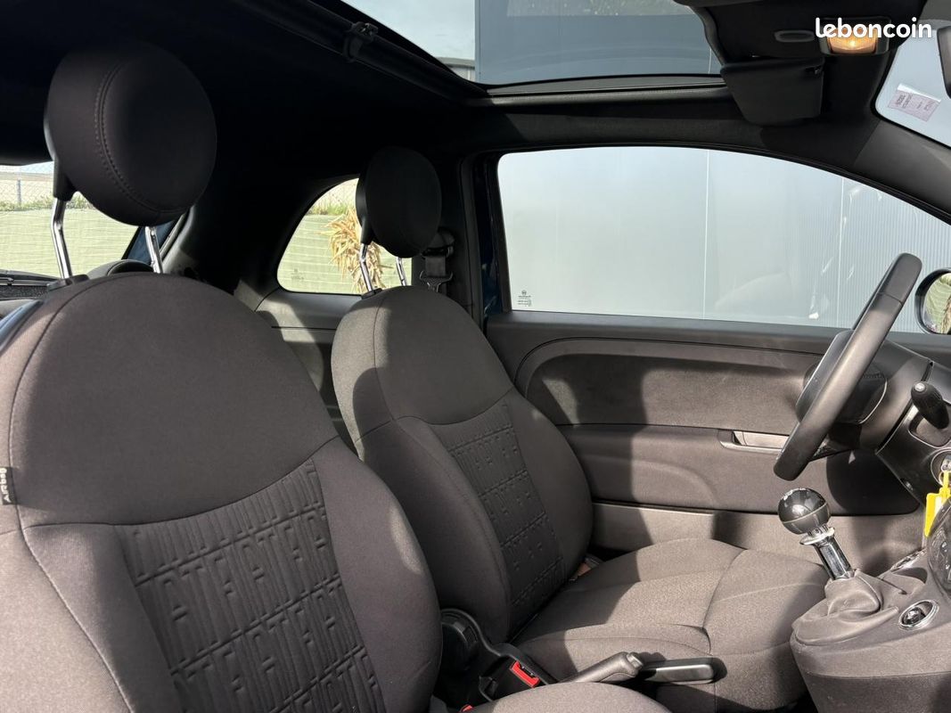 FIAT 500 Hybrid 70 avec Toit pano, Apple Car Play et Jantes alu 15\' (image 5)