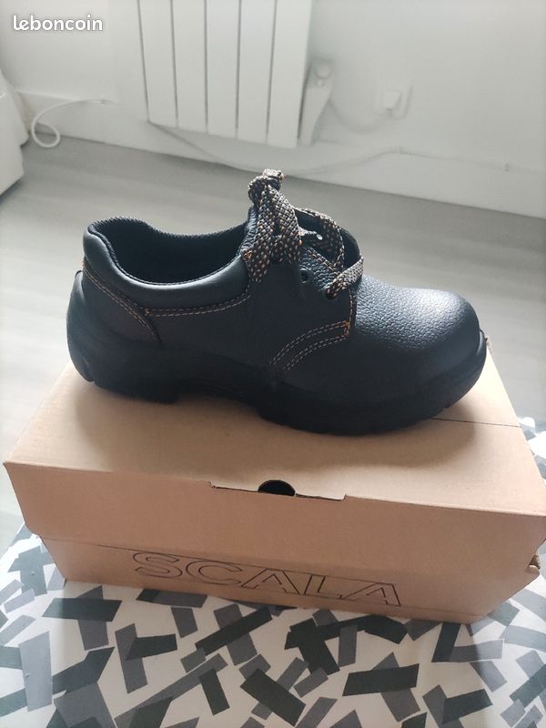 Chaussures de sécurité neuves (image 1)