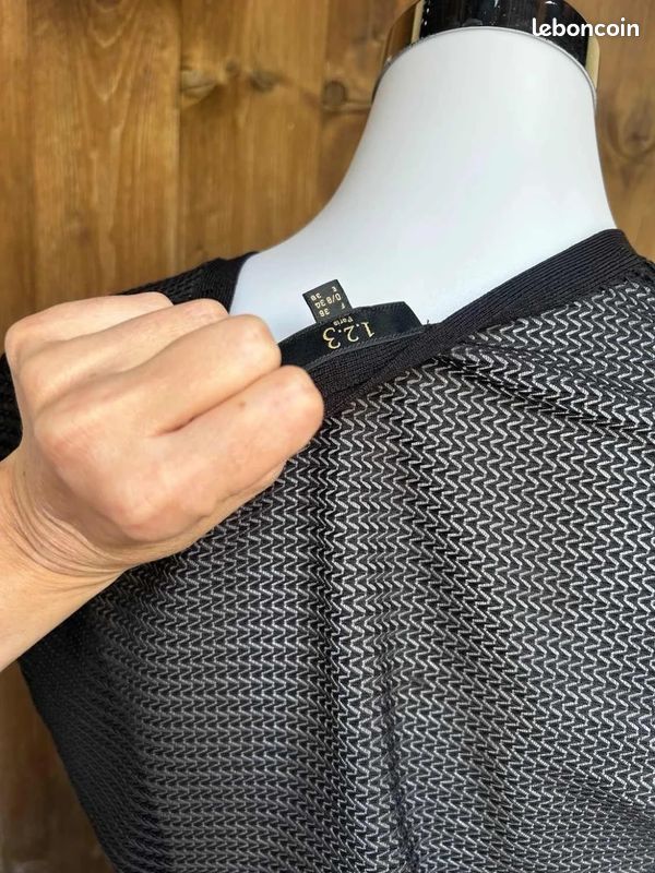 Top maille ajourée 123 Paris noir col V transparent chic taille 36 /S (image 6)