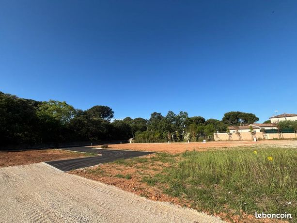 Terrain 606 m² Entre Vignes