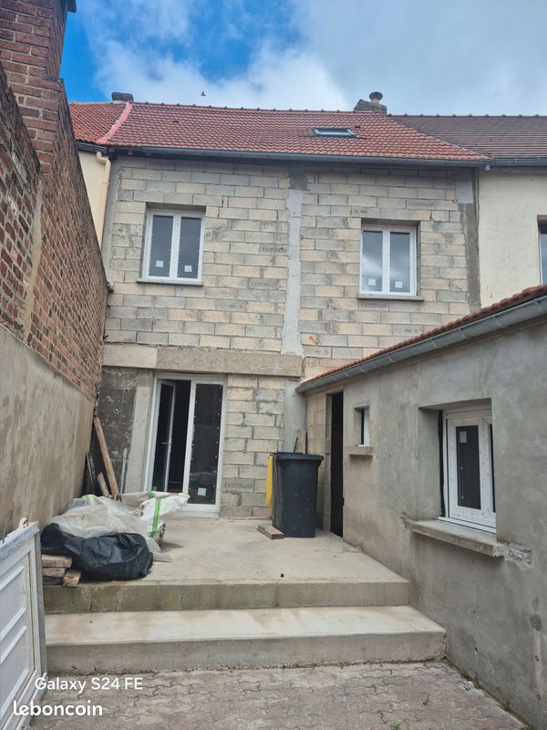 Maison 5 pièces 130 m² · à Breteuil · 130 m² · 160 000 €