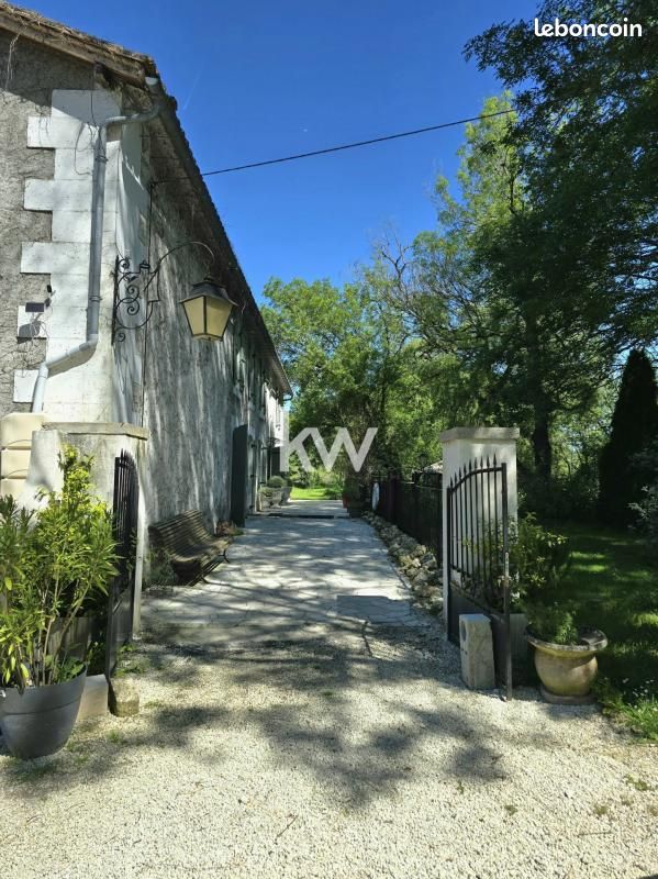 Moulin 8 pièces 240 m² - Saint-Paul-Lizonne 24320 (image principale 15)