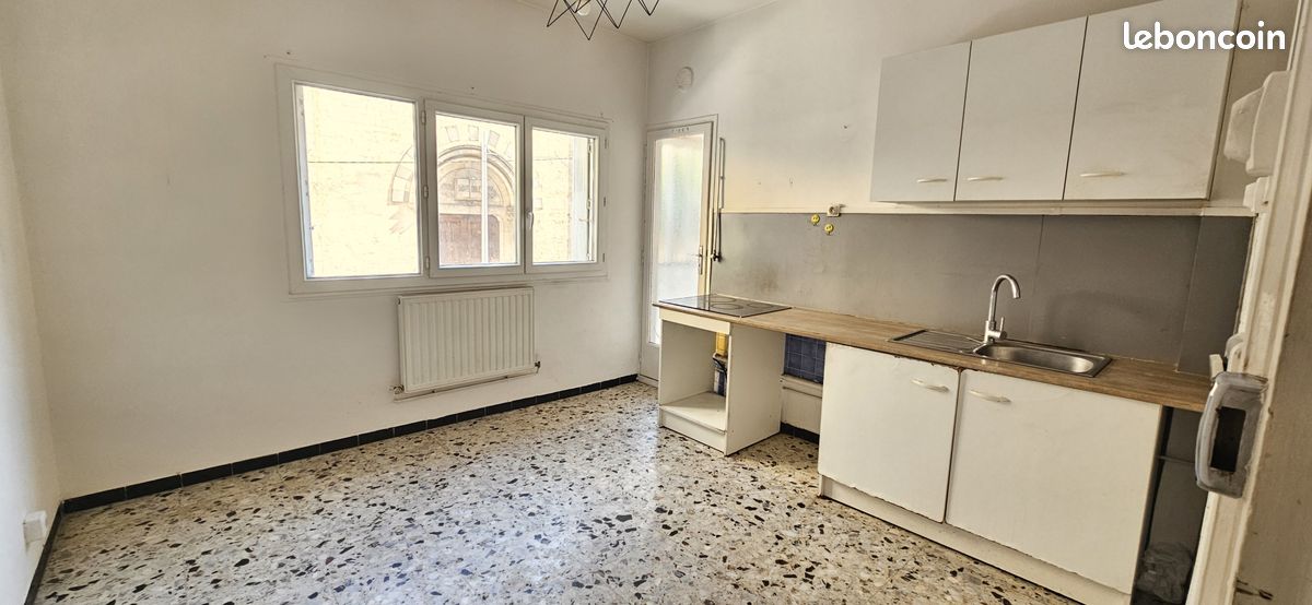 Appartement 4 pièces 90 m² · à Toulon · 90 m² · 210 000 €