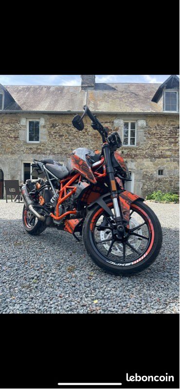 KTM duke 125 (image 1)