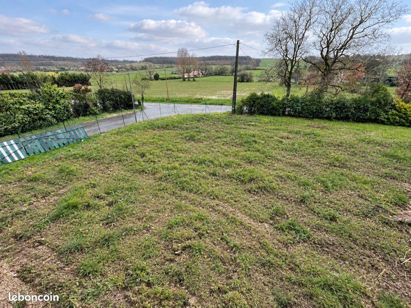 Terrain 576 m² · à Lasserre-Pradère · 94 000 €