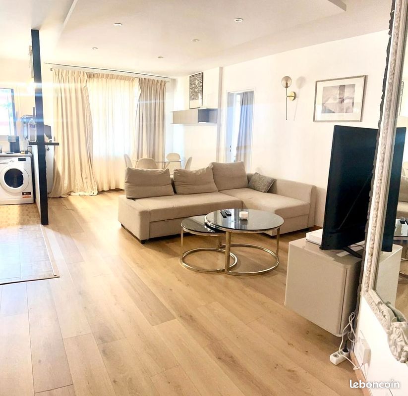 Appartement 2 pièces 55 m² · à Courbevoie · 55 m² · 1 700 €
