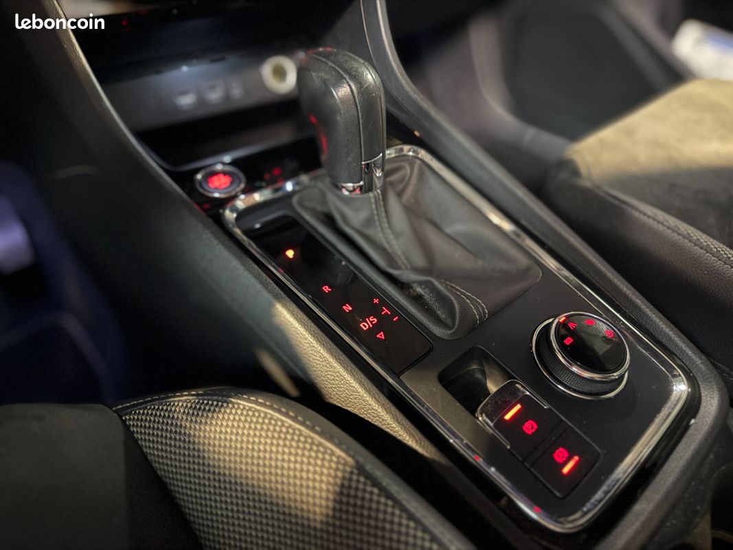 SEAT ATECA 1.4 TSI 150 ch 4Drive XCELLENCE / SUIVI COMPLET SEAT / TOIT OUVRANT /CAMÉRA 360° / CARPLAY / HAYON (image 25)