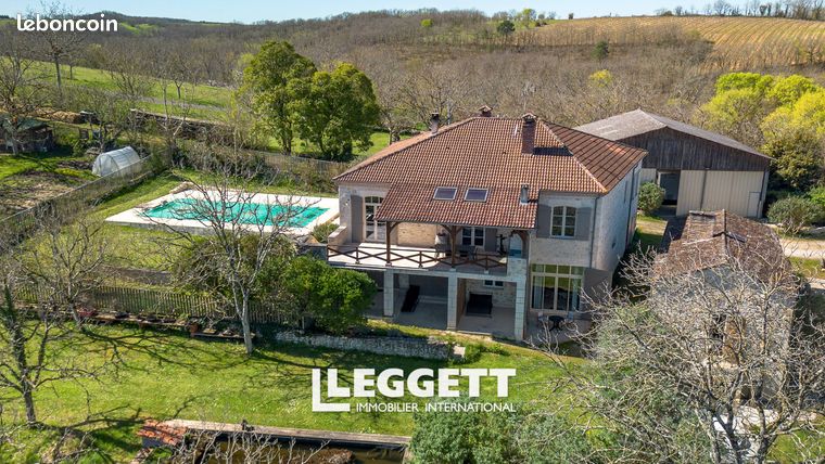 Maison 23 pièces 335 m²