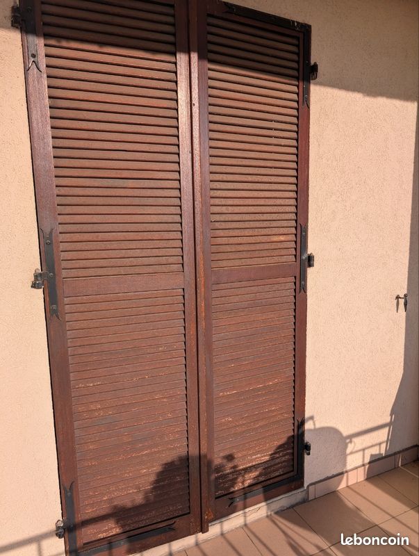 Volet bois porte fenêtre (image 2)