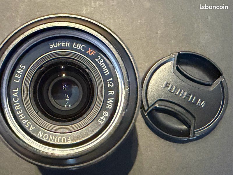Ensemble Fuji XT-2 - Objectifs XF 35 & 23 (image 7)