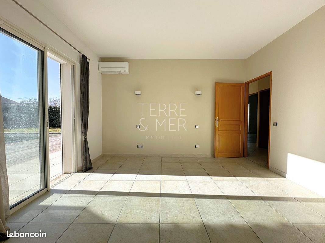 Villa 6 pièces 180 m² (image 15)