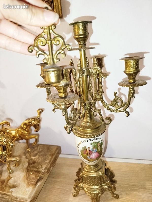 Magnifique chandelier ancien en bronze et céramique – style Fragonard (image 10)