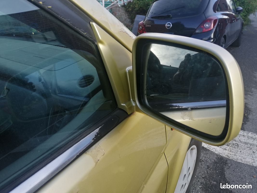 Honda HR-V rétroviseur droite (image 2)