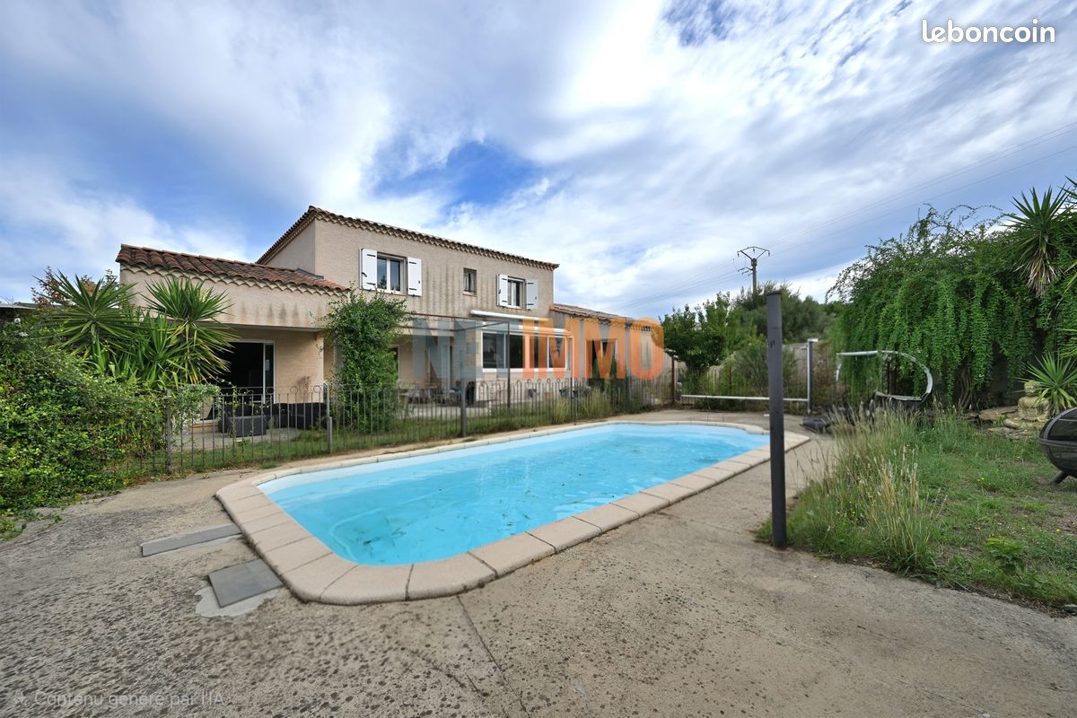 Maison 8 pièces 210 m² · à Beauvoisin · 210 m² · 494 000 €