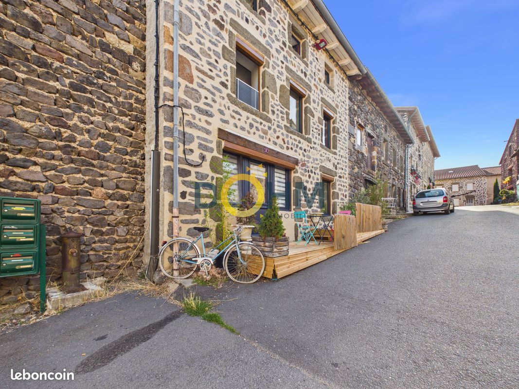 Maison 7 pièces 130 m² · à Saint-Geneys-près-Saint-Paulien · 130 m² · 187 000 €