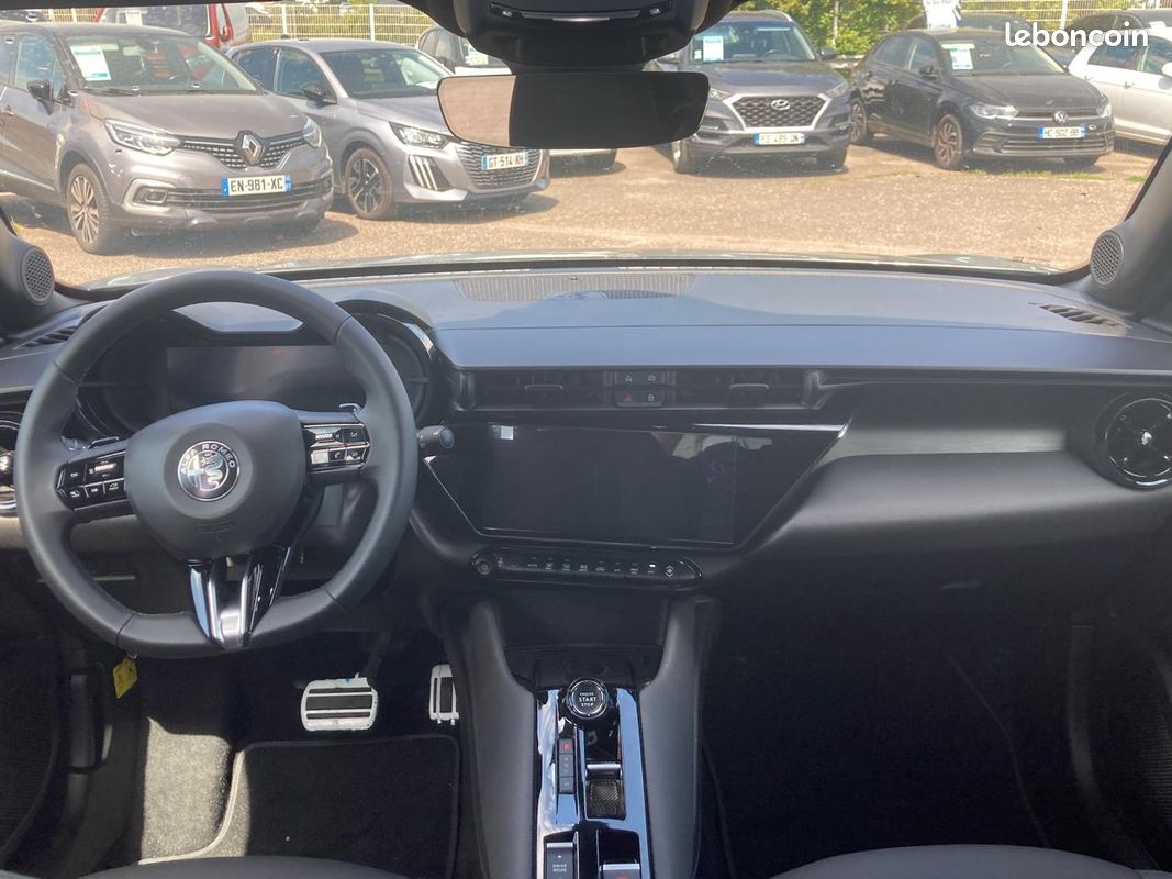 ALFA ROMEO JUNIOR 1.2 ibrida 145 speciale e-dct6 (image 10)