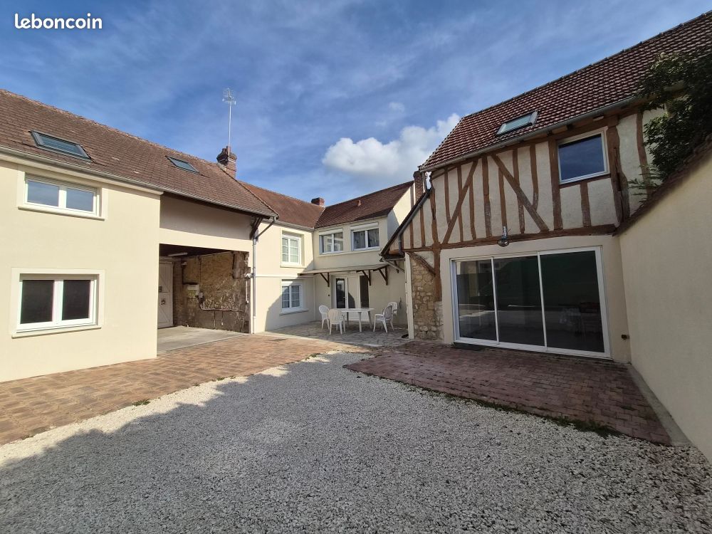 Maison 8 pièces 152 m² · à Chambly · 152 m² · 420 000 €