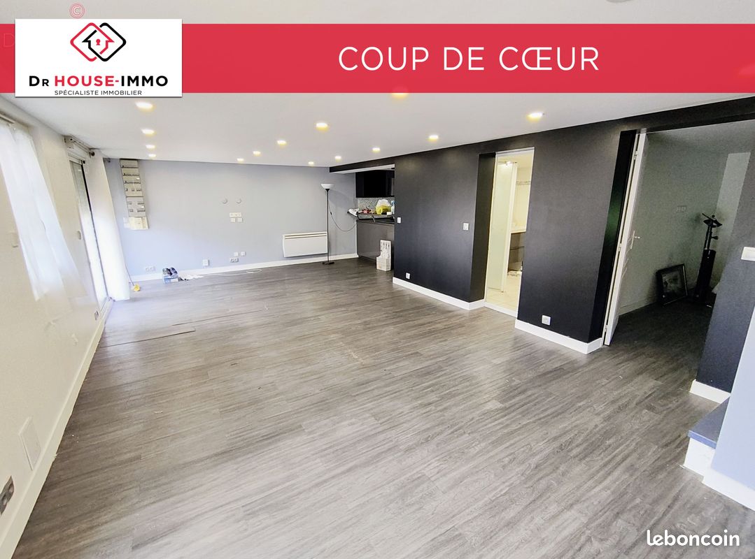 Maison 8 pièces 156 m² · à Fosses · 156 m² · 304 000 €