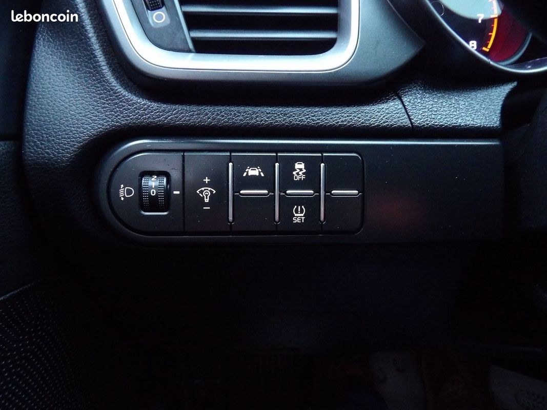 Kia XCEED 1.0 T-GDI 120CH MOTION (image 15)