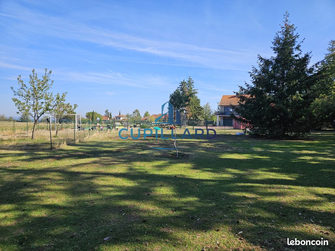 Maison 7 pièces 120 m² · à Villerest · 120 m² · 359 000 €