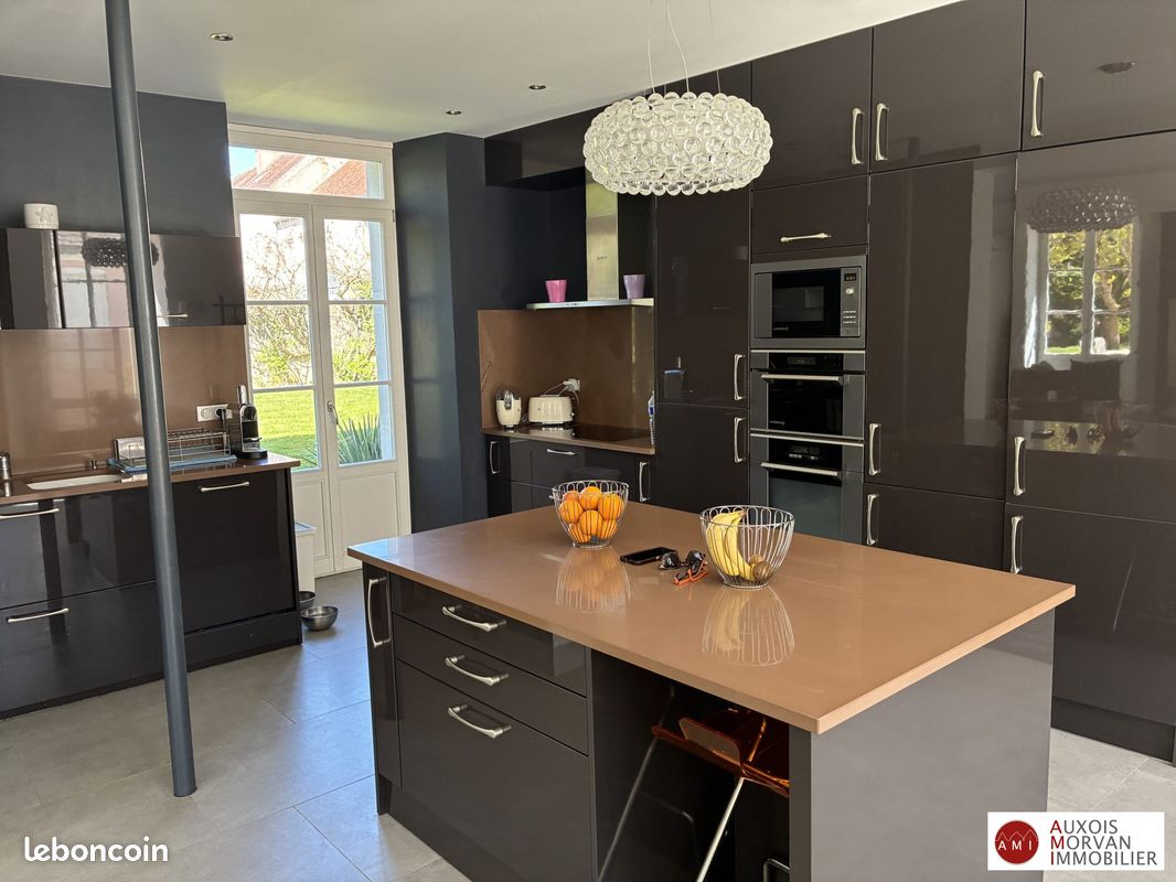 Maison 8 pièces 308 m² (image 13)
