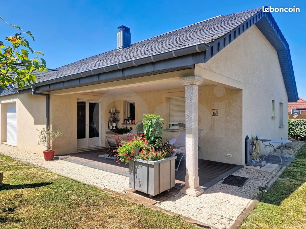 Maison 4 pièces 125 m² · à Saint-Pantaléon-de-Larche · 125 m² · 315 000 €