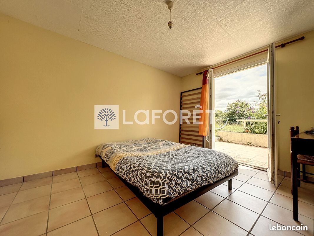 Maison 8 pièces 120 m² - Pougne-Hérisson 79130 (image principale 7)