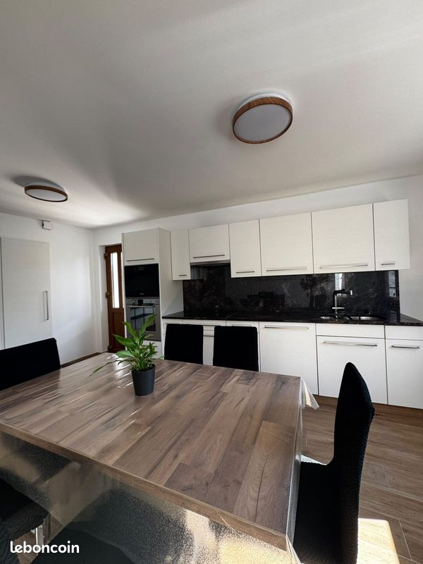 Maison 4 pièces 90 m² · à Gex · 90 m² · 1 400 €/mois