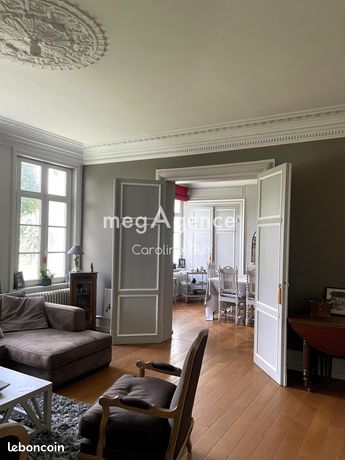 https://img.leboncoin.fr/api/v1/lbcpb1/images/64/d2/c0/64d2c06f04ec2d1246b58d644df12f94752d1568.jpg?rule=ad-image