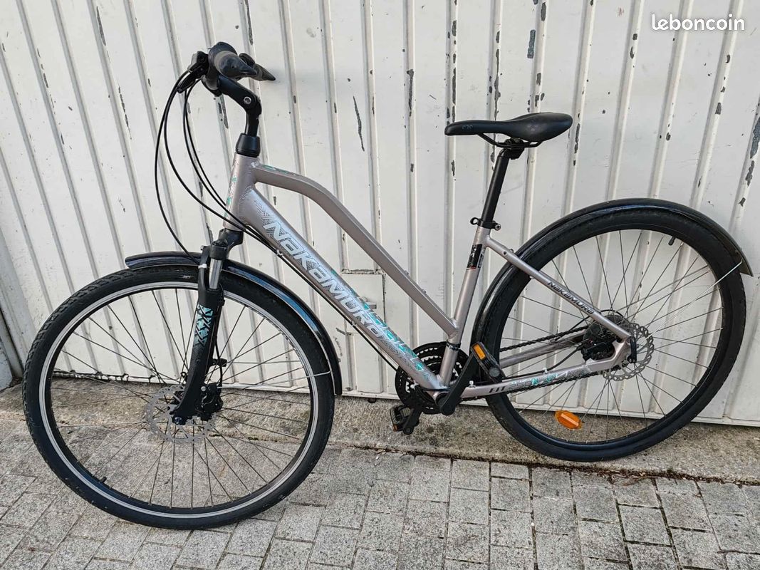 Vtc- Marque Nakamura Fit 250 très bon état Taille du cadre m