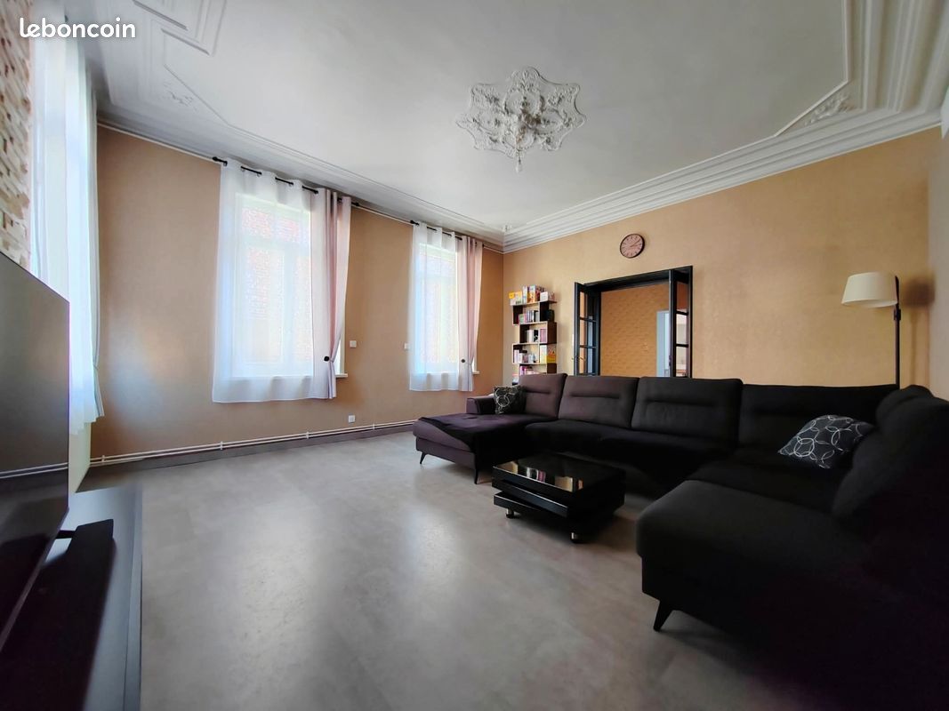 Maison 7 pièces 180 m² · à Solesmes · 180 m² · 214 500 €