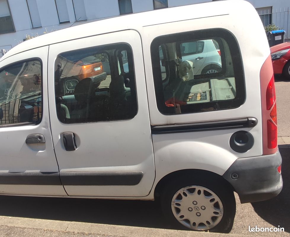 Voiture Renault Kangoo 2002 5 places 1.9 d65 automobile (image 7)